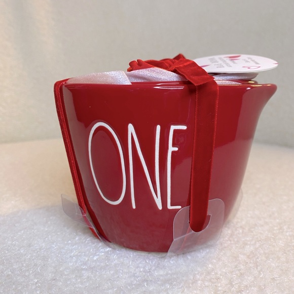 NWT Rae Dunn Cut Out Heart Valentines Day Measuring Cups - Picture 3 of 6
